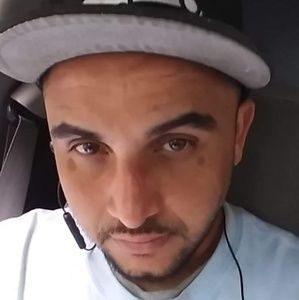 Meet your Posher, Luis